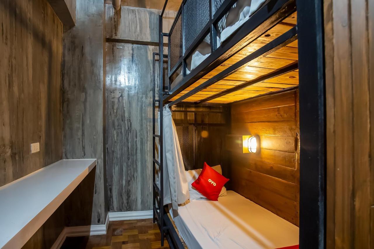 Oyo 821 Connector Hostel Makati City Dış mekan fotoğraf