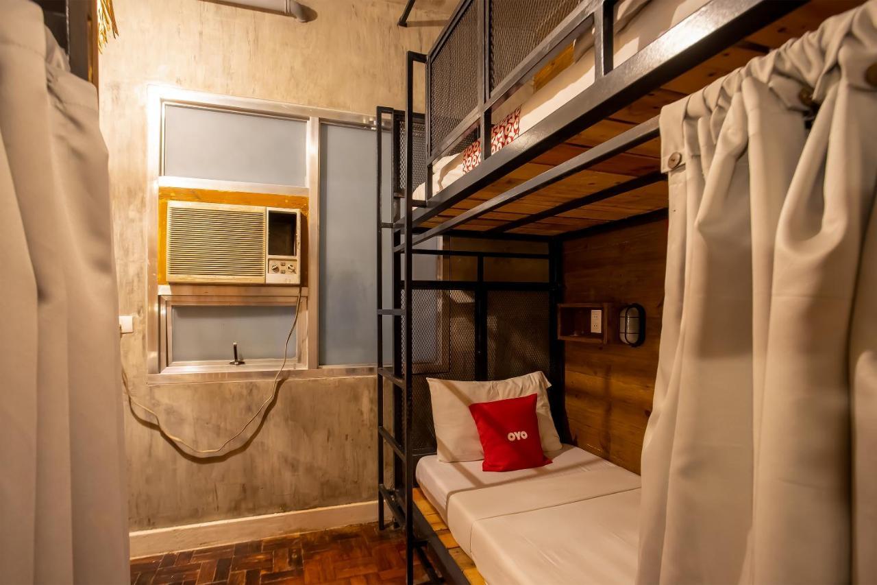 Oyo 821 Connector Hostel Makati City Dış mekan fotoğraf