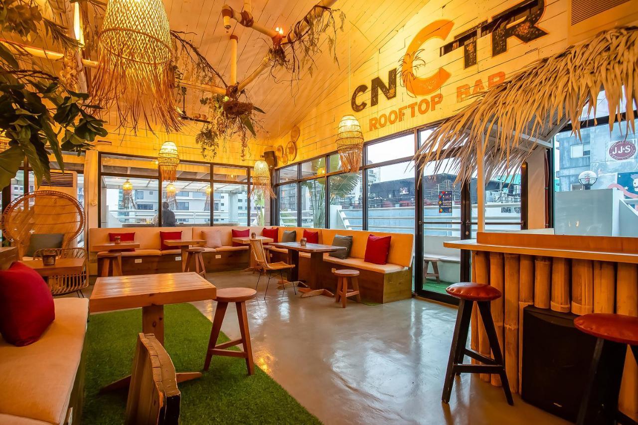 Oyo 821 Connector Hostel Makati City Dış mekan fotoğraf