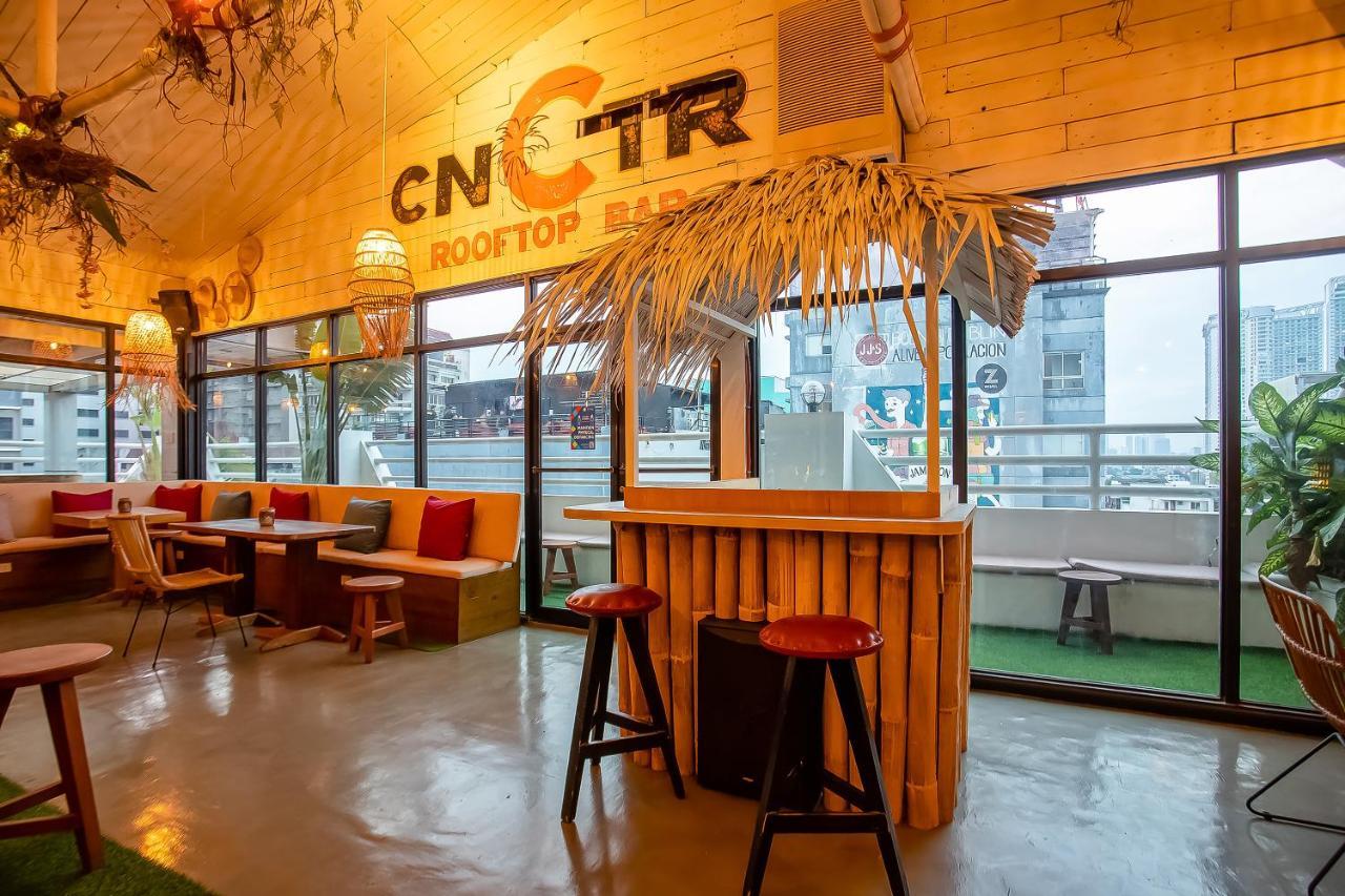 Oyo 821 Connector Hostel Makati City Dış mekan fotoğraf