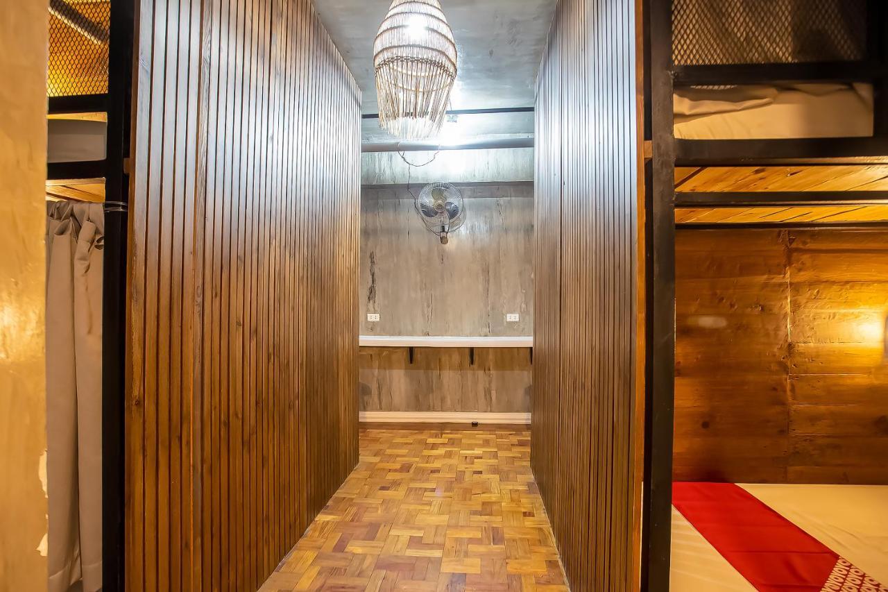 Oyo 821 Connector Hostel Makati City Dış mekan fotoğraf