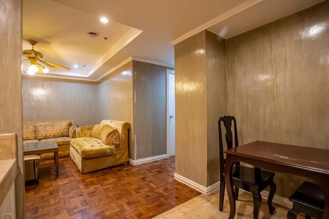 Oyo 821 Connector Hostel Makati City Dış mekan fotoğraf
